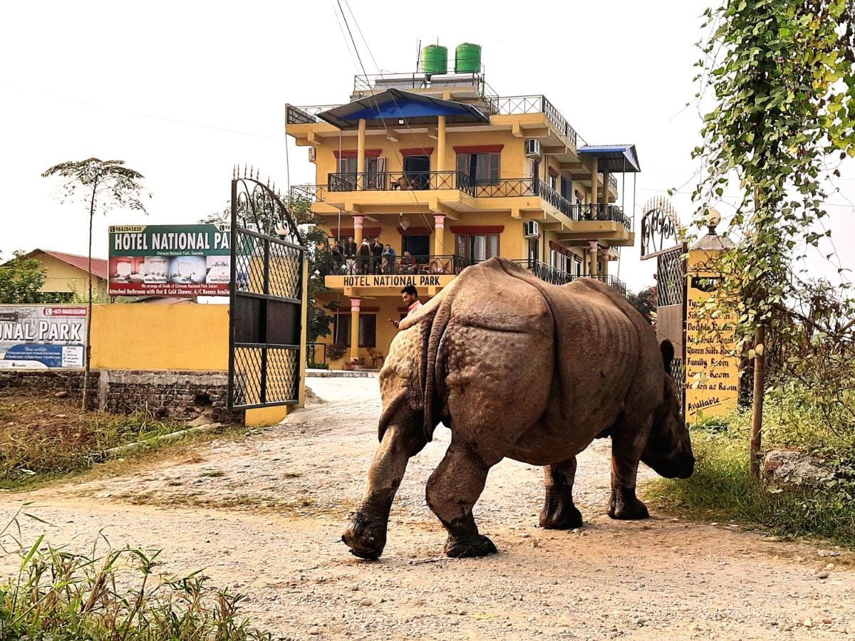 Hotel National Park Sauraha- Homely Stay And Peaceful Location With Jungle Safari Arrangements Ngoại thất bức ảnh
