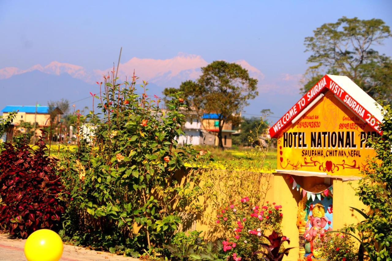 Hotel National Park Sauraha- Homely Stay And Peaceful Location With Jungle Safari Arrangements Ngoại thất bức ảnh