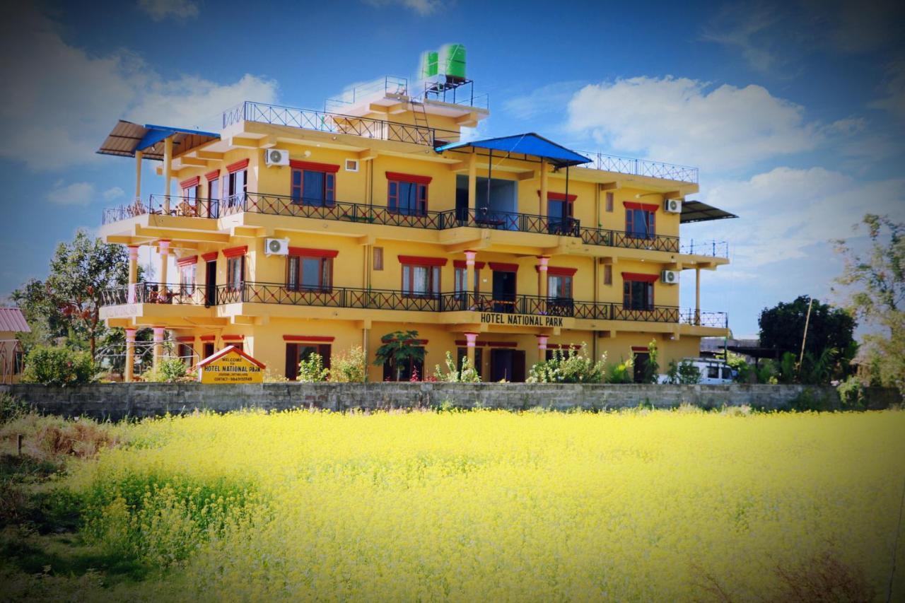 Hotel National Park Sauraha- Homely Stay And Peaceful Location With Jungle Safari Arrangements Ngoại thất bức ảnh