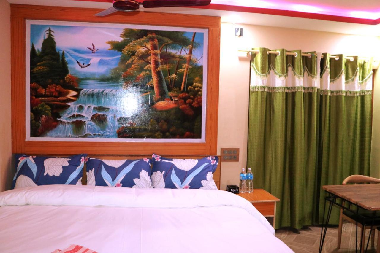 Hotel National Park Sauraha- Homely Stay And Peaceful Location With Jungle Safari Arrangements Ngoại thất bức ảnh
