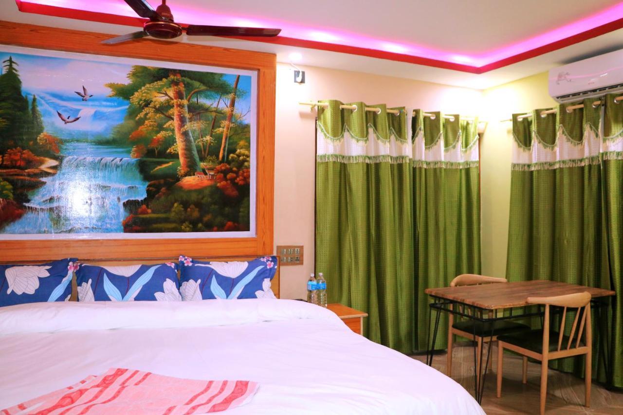 Hotel National Park Sauraha- Homely Stay And Peaceful Location With Jungle Safari Arrangements Ngoại thất bức ảnh