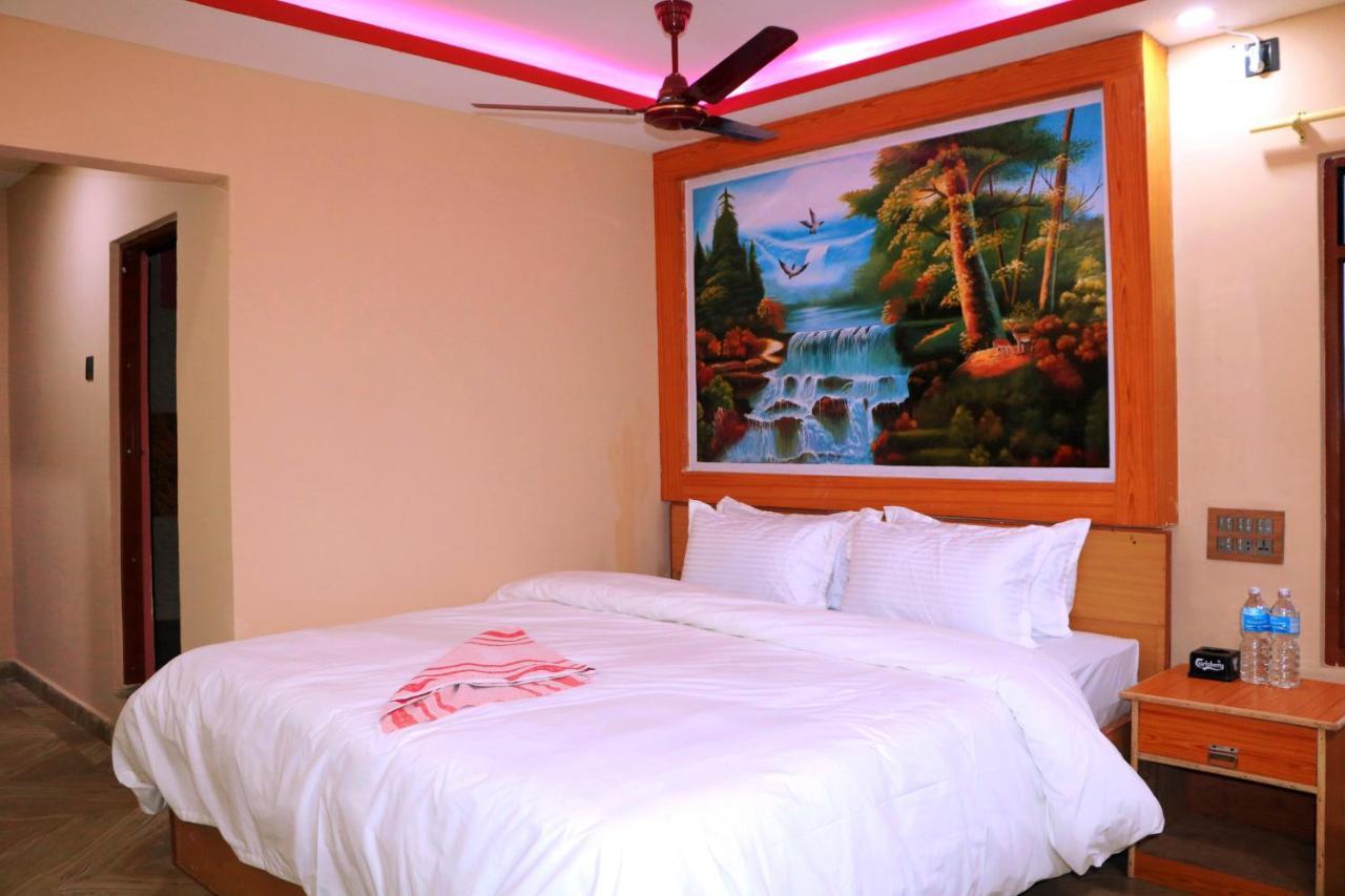 Hotel National Park Sauraha- Homely Stay And Peaceful Location With Jungle Safari Arrangements Ngoại thất bức ảnh