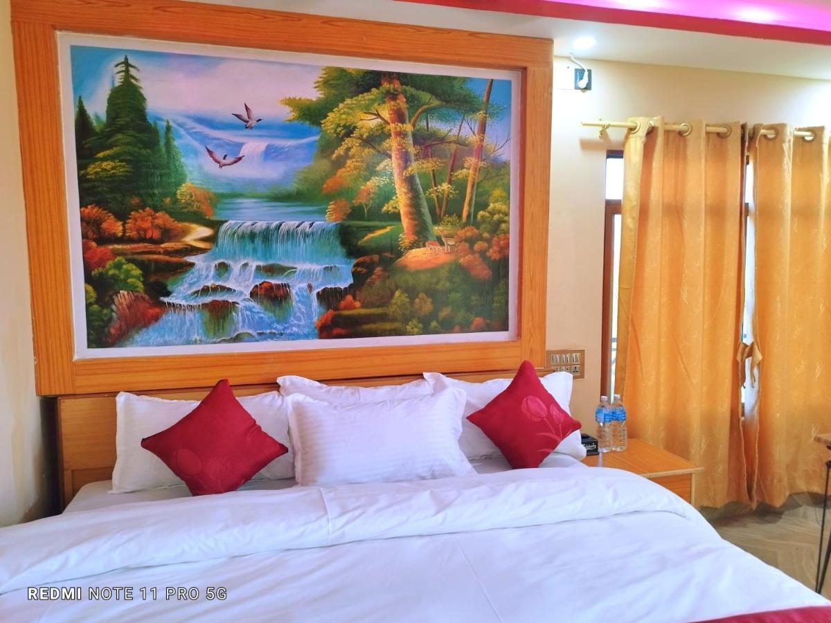 Hotel National Park Sauraha- Homely Stay And Peaceful Location With Jungle Safari Arrangements Ngoại thất bức ảnh